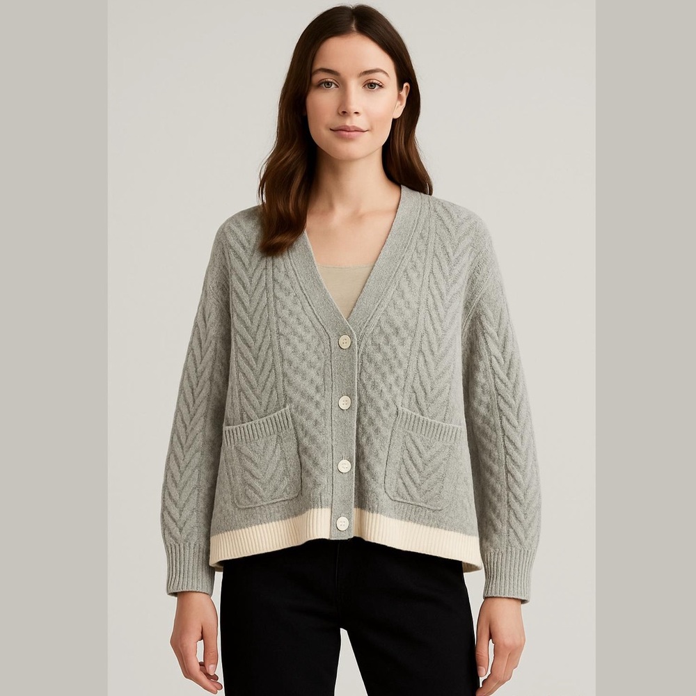 Discofriends Light Heathered Grey A-Line Cableknit Cardigan OS/Free Size
